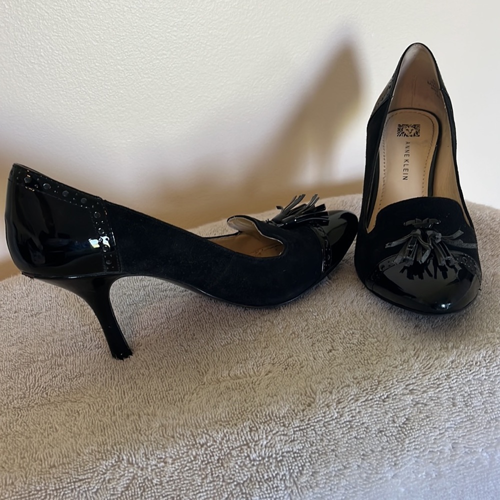 Anne Klein black heels 6.5